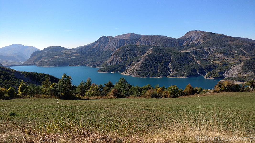 Les lacs de SerrePonçon et de StApollinaire Au bout de la route