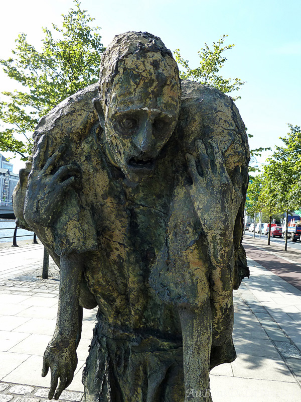Famine Memorial Statues Famine Memorial Statues 2