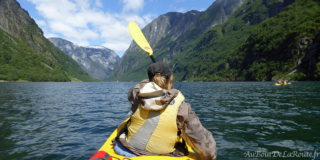 Kayak sur le Nærøyfjord