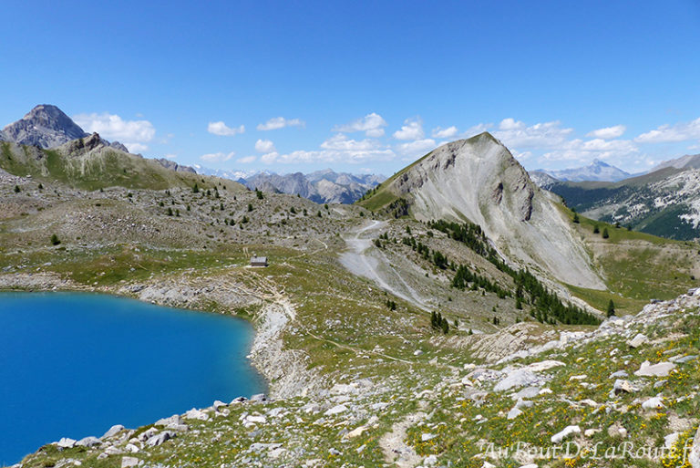 Lac St Anne et la Tête de Coste Belle