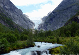 Briksdal glacier